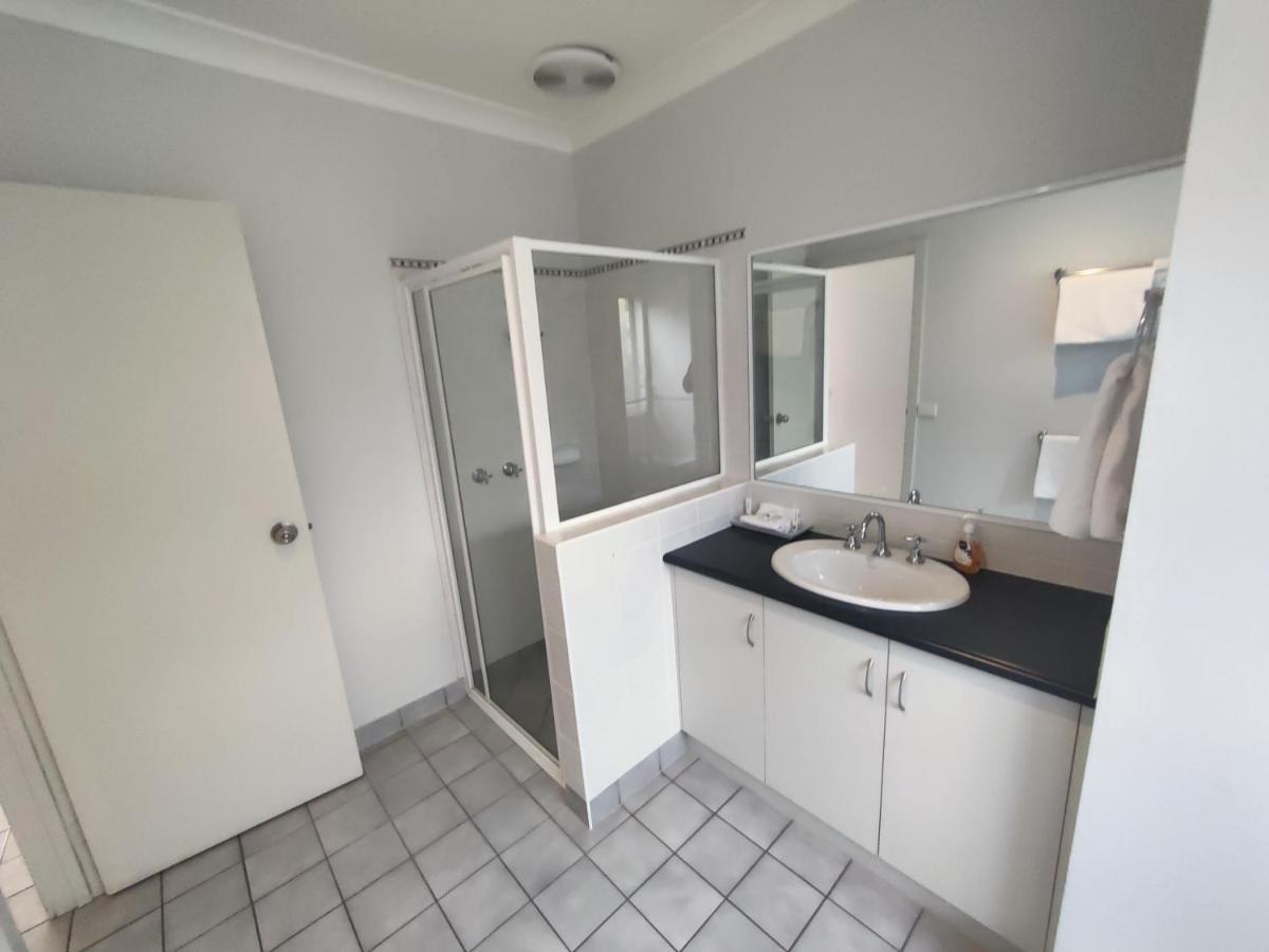 Belvoir Village Motel & Apartments Вудонга Екстериор снимка