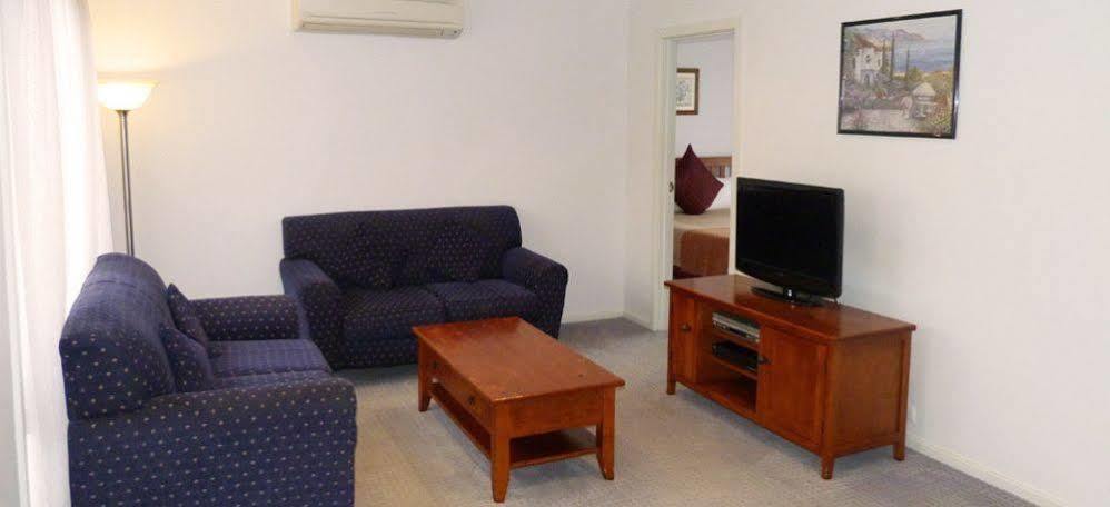 Belvoir Village Motel & Apartments Вудонга Екстериор снимка